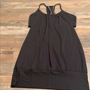 LNWOT Lululemon No Limit tank